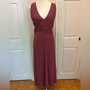 Elegant Sleeveless Wilfred Maxi Dress